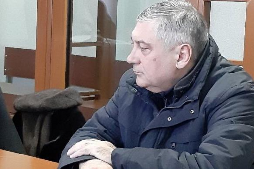 Бывший начальник Липецкого ФСИН получил три года заключения условно