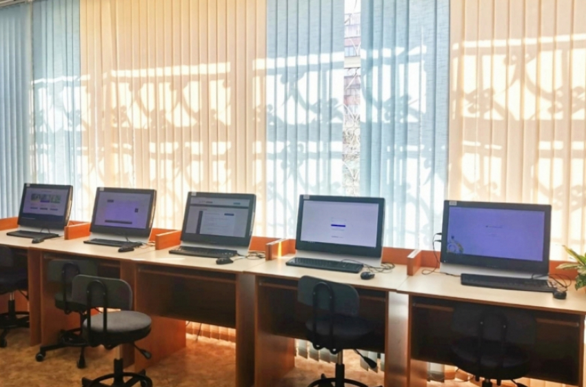 В Липецке несколько классов перешли на онлайн-обучение