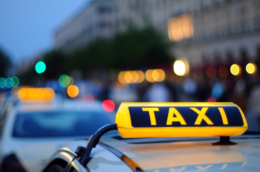 Липецкие таксисты пройдут через масштабную проверку в ближайшее время