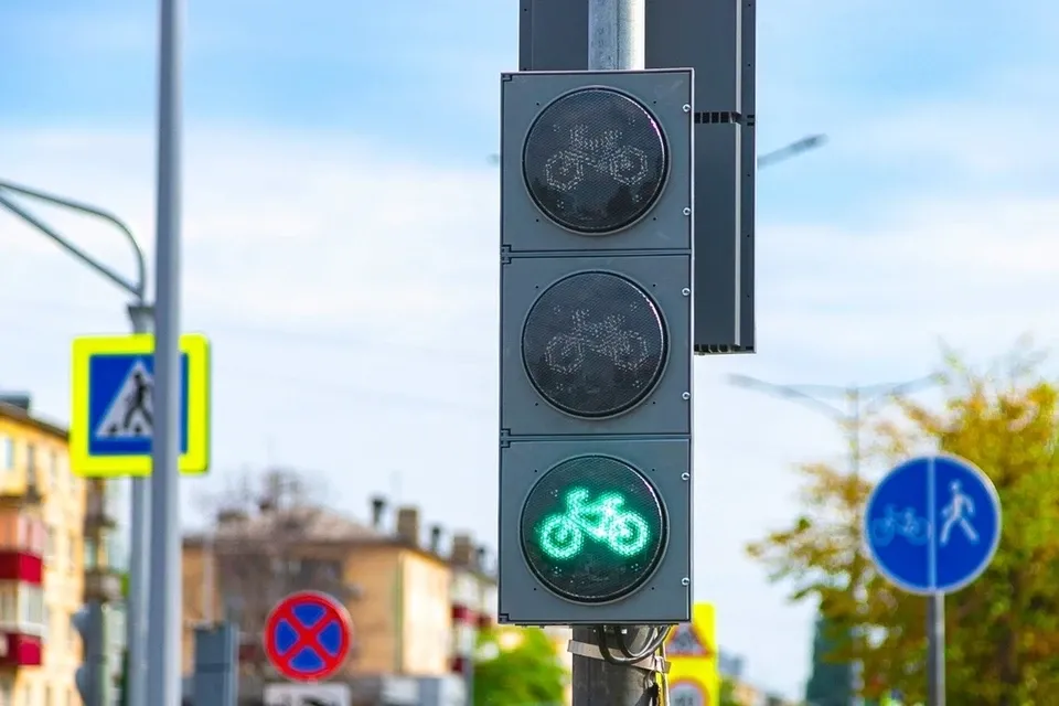 В Липецке на Плеханова появились светофоры для велосипедистов
